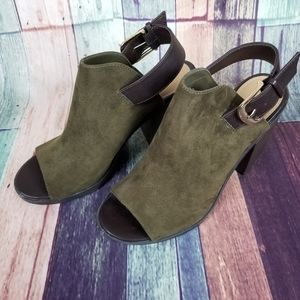 Route 66 Green Peep Toe Heels Size 8